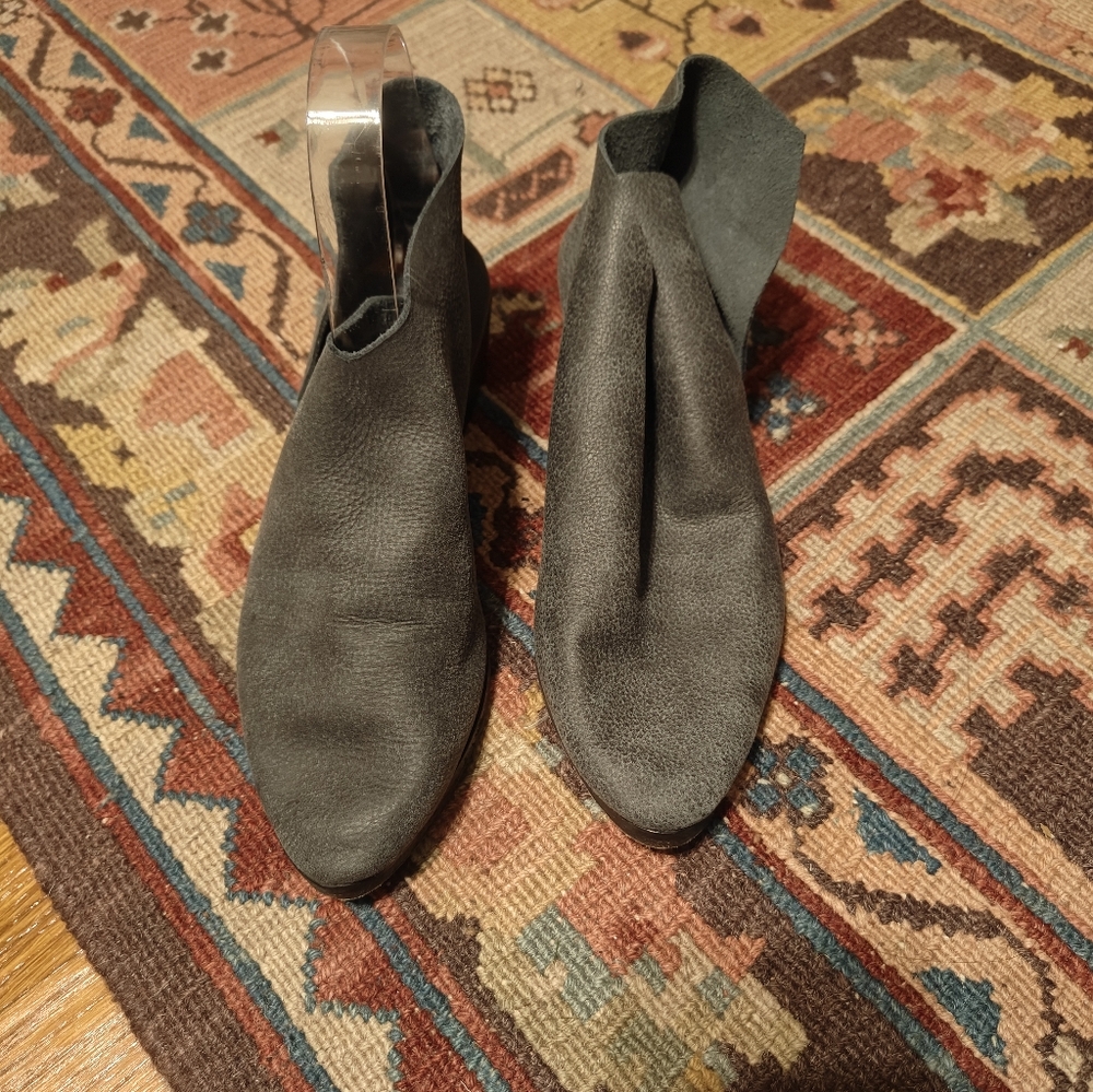Elizabeth Suzann Sevilla Smith Terilyn Leather Booties Charcoal 37 / 7-7.5